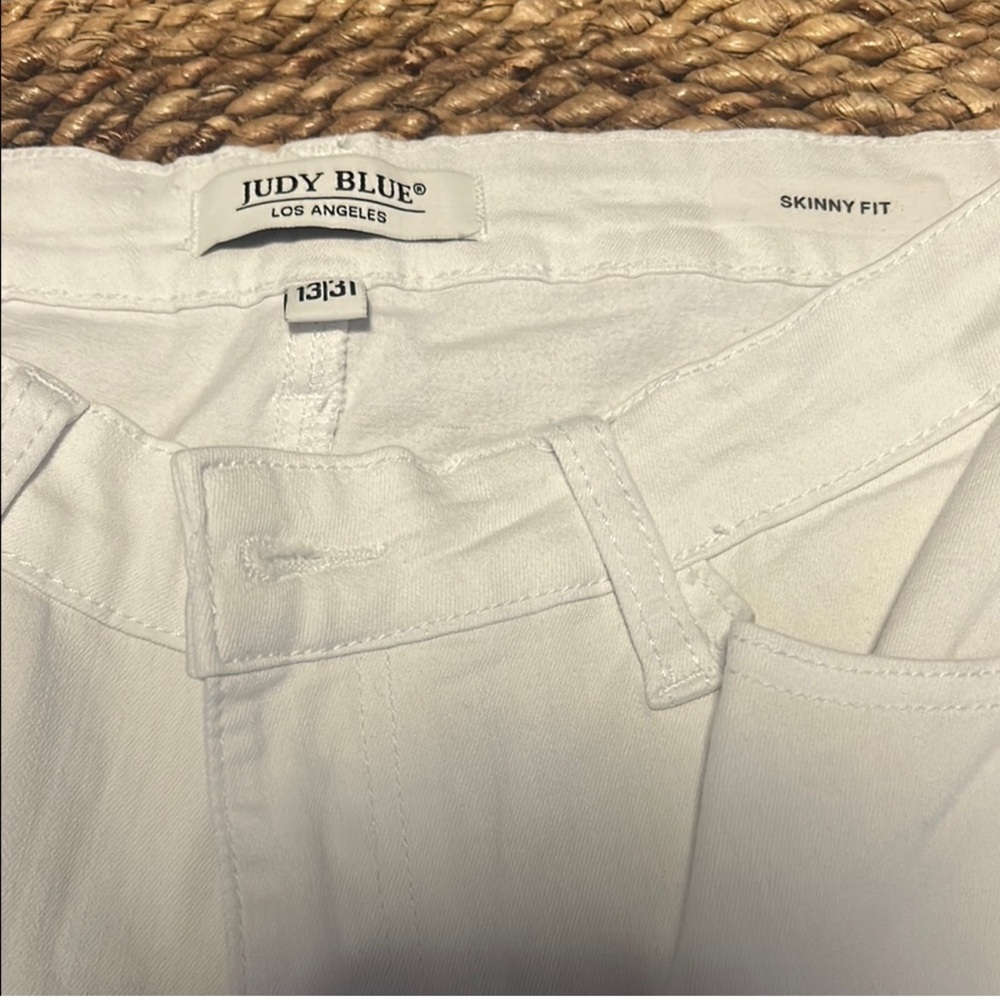 Judy Blue Skinny Fit Frayed Bottom Jeans - Picture 7 of 9